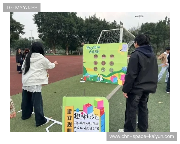 比赛间歇举办趣味互动活动，缓解运动员紧张情绪。