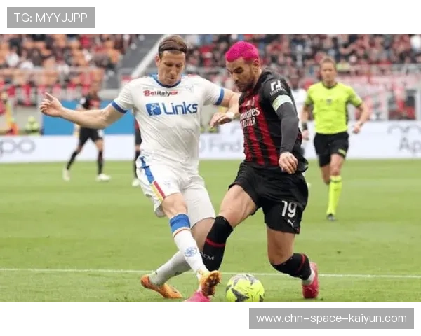 维罗纳3-2逆转莱切，保级希望重燃获关键三分